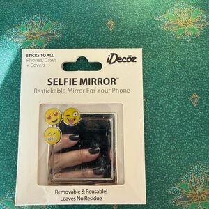 Selfie Mirror for Phones - Silver - NIB